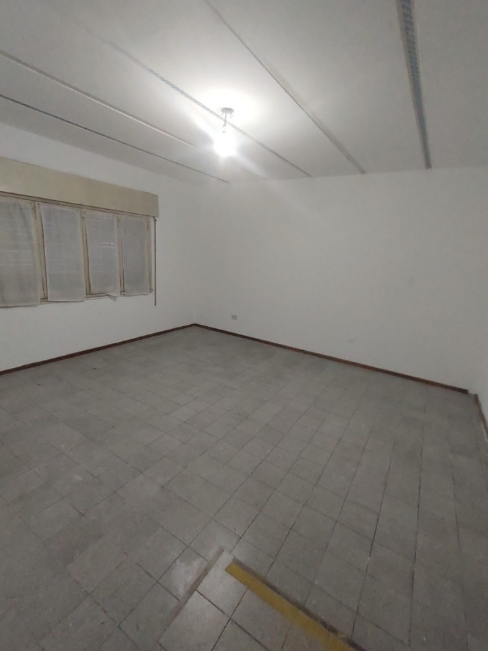 Venta amplia casa