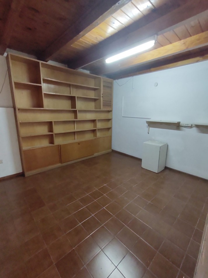 Venta amplia casa