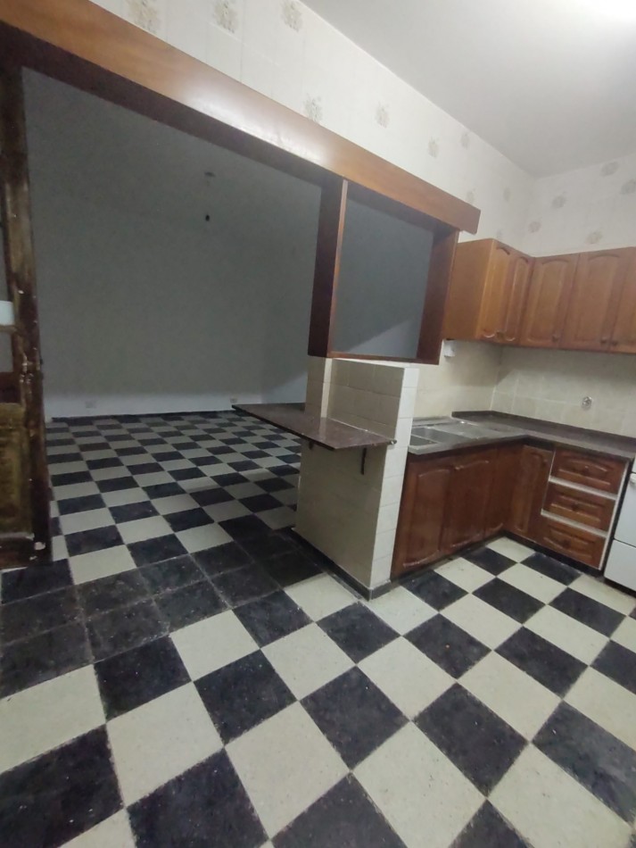 Venta amplia casa